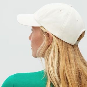 Everlane The Baseball Cap in Ecru
